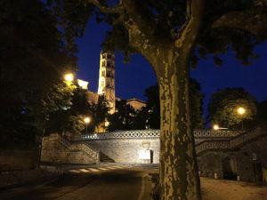 the tour fenestrelle by night in uzes