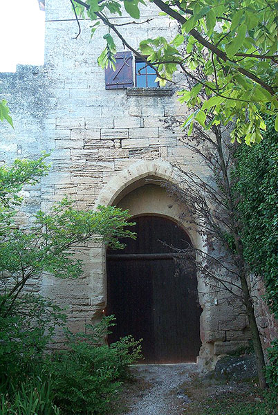 The chateau de la Commanderie's tall entry gates