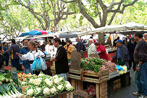 uzes market day